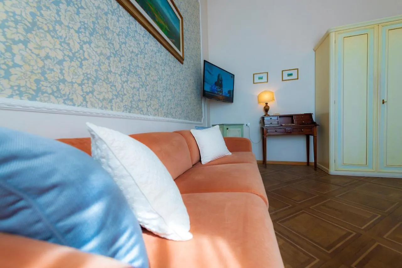 Villa Scacciapensieri Boutique Hotel Siena 4*,  Italia